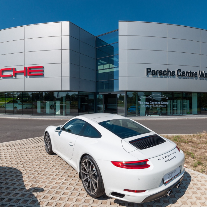 Porsche Centre
